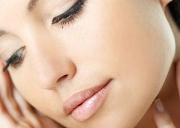 VRHUNSKI TRETMAN LICA ZA HOLLYWOODSKI IZGLED PLATITE SAMO 180 KUNA U BEAUTY CENTRU ...