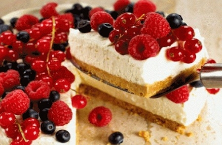 BAKINA PEKARA vam donosi najfinije čokoladne, voćne ili torte od sira