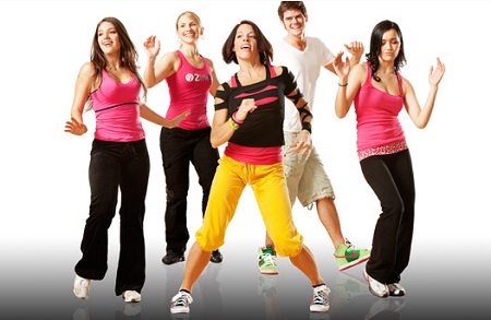 Zumba Fitness uz brze plesne ritmove u plesnom centru JUNGLE