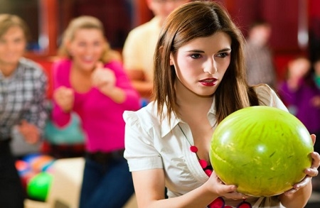 Samo 26,5 kn po osobi za 1,5 sat bowlinga, pizzu i najam 6 pari cipela